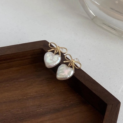 Luxury Made Baroque Pearl Bow Earrings Heart Elegance Minimalist Style Natural Freshwater Pearl Earrings Bowe Dangle Drop Earring